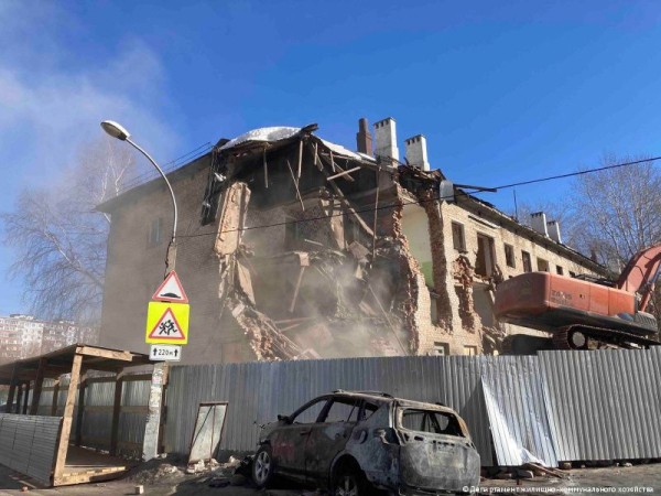 В Перми начался снос аварийного дома по улице Подлесной, 7/4