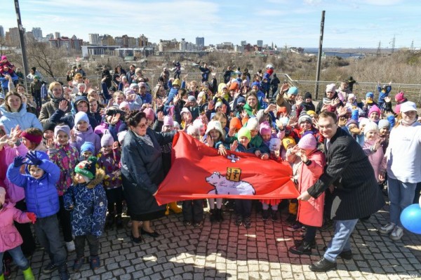 Флаг города, побывавший в экспедиции на МКС, займет почетное место в Пермском планетарии