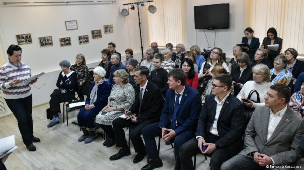 Глава Перми Эдуард Соснин пообщался с инициативными жителями Свердловского района