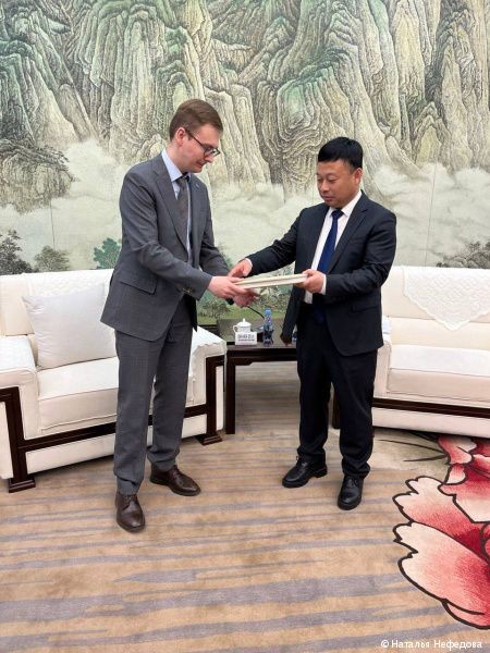 Власти Перми и китайского города Хух-Хото расширили сотрудничество в гуманитарной и деловой сферах Власти Перми и китайского города Хух-Хото расширили сотрудничество в гуманитарной и деловой сферах