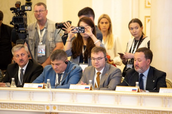 Глава Перми Эдуард Соснин принял участие в Международном форуме городов стран БРИКС+ 