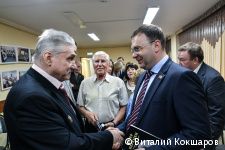 Глава Перми Эдуард Соснин посетил с рабочим выездом Ленинский район Глава Перми Эдуард Соснин посетил с рабочим выездом Ленинский район