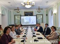 Глава Перми Эдуард Соснин подписал соглашение о сотрудничестве с Челябинском