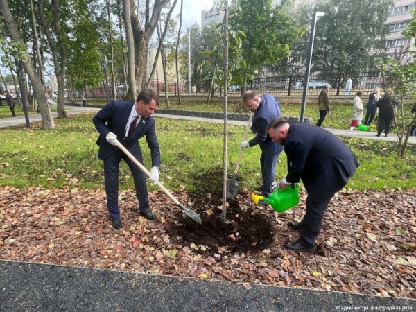 Делегация из Перми во главе с Эдуардом Сосниным поздравила Киров с 650-летием