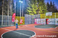 В Перми в микрорайоне Новобродовский открылась универсальная спортивная площадка В Перми в микрорайоне Новобродовский открылась универсальная спортивная площадка