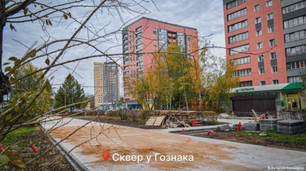 Живая изгородь, малые архитектурные формы и освещение: в Перми продолжается ремонт скверов