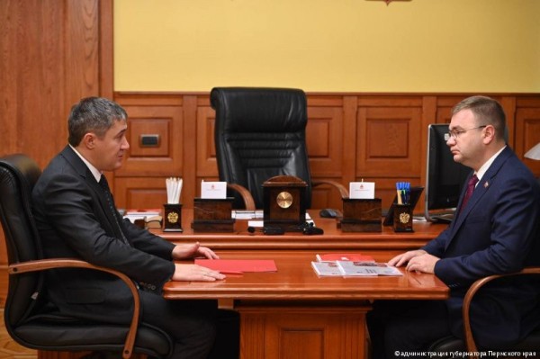 Дмитрий Махонин и Эдуард Соснин обсудили предварительные параметры городского бюджета на три года