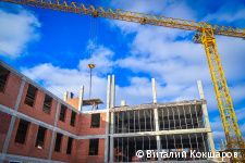 В Перми на строительной площадке школы на улице Уральской завершается монтаж каркаса здания В Перми на строительной площадке школы на улице Уральской завершается монтаж каркаса здания