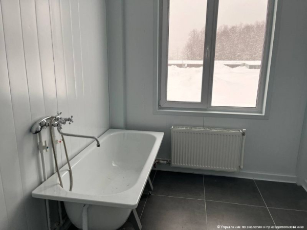 Волонтеры, общественники и депутаты проверили готовность нового приюта для животных на улице Верхнемостовой