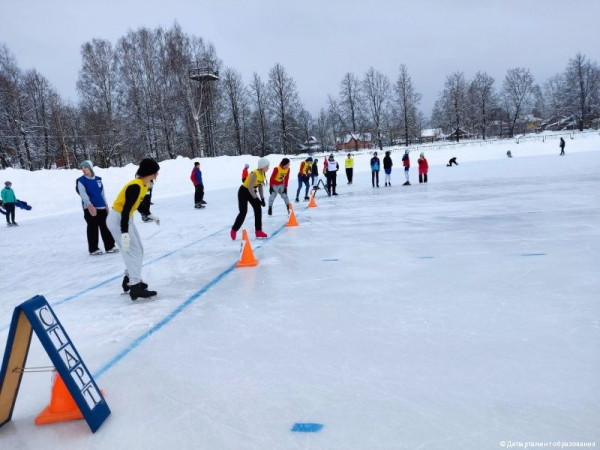 В Перми прошли соревнования по конькобежному спорту среди школьников
