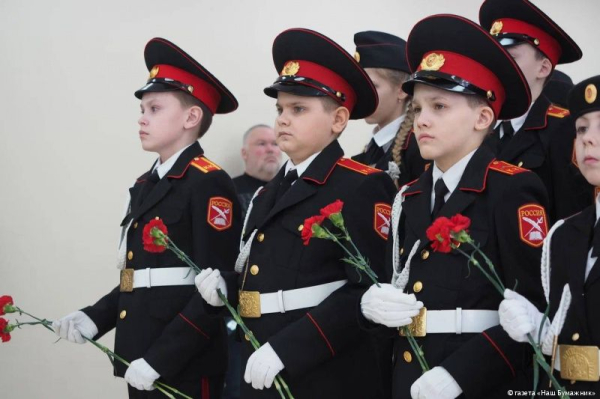 В пермской школе №123 открыли «Парту Героя»