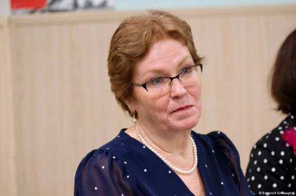 Губернатор Дмитрий Махонин и глава Перми Эдуард Соснин поздравили с наступающим 8 Марта волонтеров общественного центра &laquo;Островский&raquo;