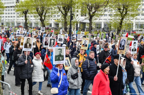 Более 50 тысяч пермяков приняли участие в шествии «Бессмертного полка» Более 50 тысяч пермяков приняли участие в шествии «Бессмертного полка»