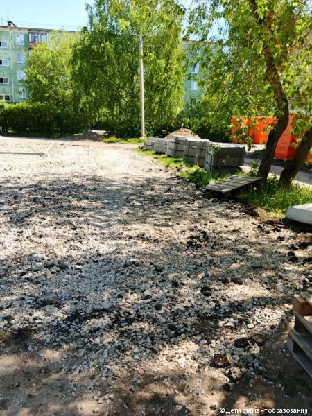 В десяти школах Перми начались работы по благоустройству пришкольных территорий