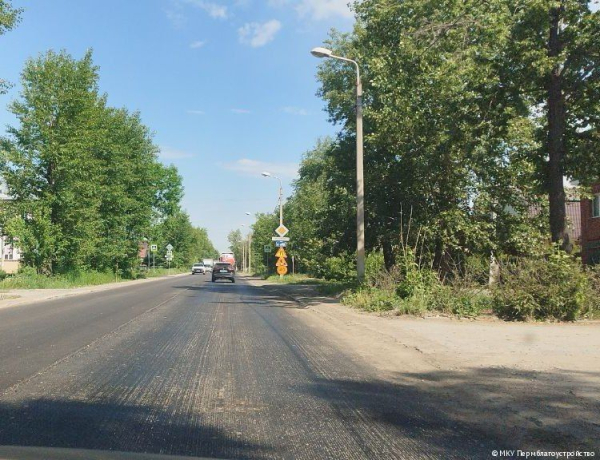 В районах Перми продолжается ремонт дорог 