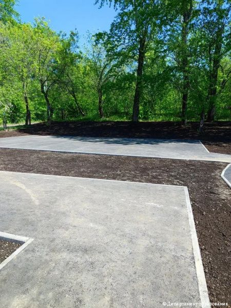 В десяти школах Перми начались работы по благоустройству пришкольных территорий