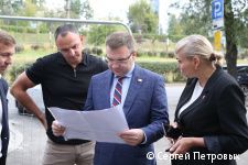 Глава Перми Эдуард Соснин проинспектировал ход ремонтных работ в Ленинском районе