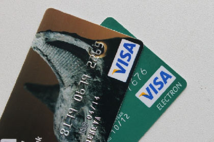 В Перми женщину будут судить за кражу с банковской карты и вовлечение сына в преступление В Перми женщину будут судить за кражу с банковской карты и вовлечение сына в преступление